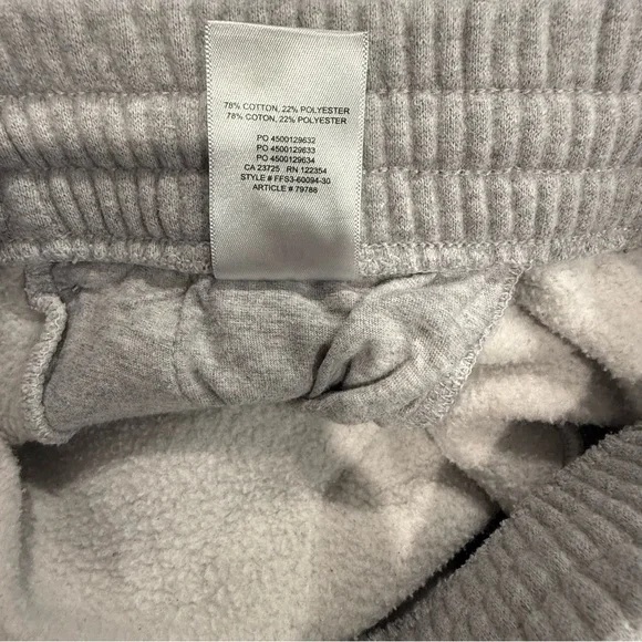 Aritzia TNA COZYFLEECE SWEATPANT - Picture 9 of 10